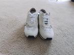 Leuke Findlay sneakers maat 36, Ophalen, Zo goed als nieuw, Sneakers of Gympen
