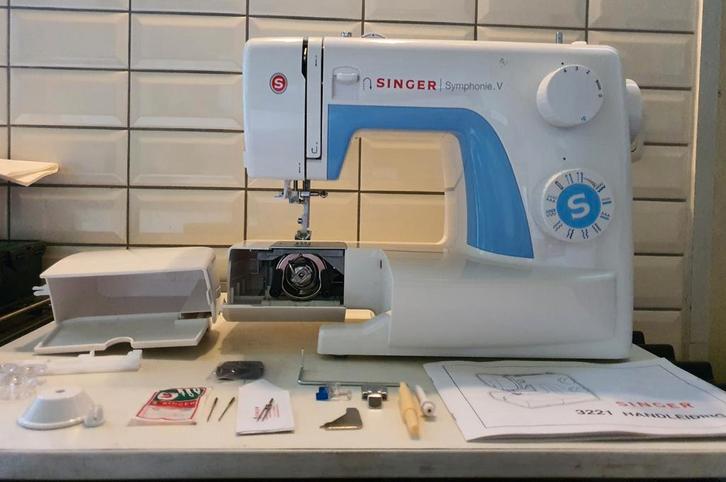 Singer Symphonie V, Hobby en Vrije tijd, Naaimachines en Toebehoren, Zo goed als nieuw, Naaimachine, Singer, Ophalen of Verzenden