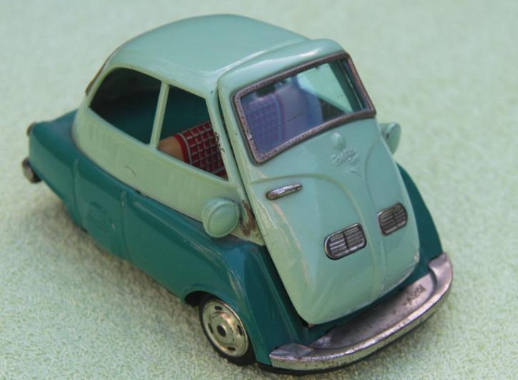 van BANDAI japan ISETTA groen in een nette staat, Antiek en Kunst, Antiek | Speelgoed, Ophalen of Verzenden