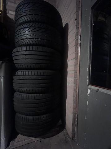 Auto banden beschikbaar voor biedingen
