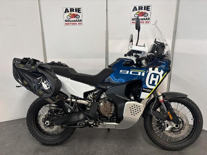 Husqvarna NORDEN 901 EXPEDITION (bj 2025), Motoren, Motoren | Husqvarna, Bedrijf, Overig, meer dan 35 kW, 2 cilinders