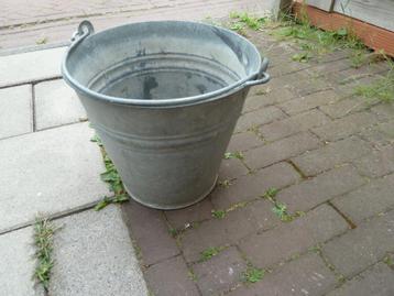 Zinken emmer licht model (ZE2) beschikbaar voor biedingen