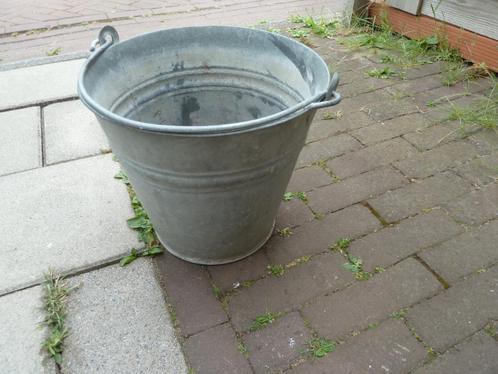Zinken emmer licht model (ZE2), Huis en Inrichting, Emmers, Gebruikt, Zink, Met handgreep, Ophalen