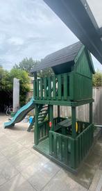 Speelhuisje met glijbaan en zitje beneden, Kinderen en Baby's, Speelgoed | Buiten | Speeltoestellen, Ophalen, Gebruikt, Glijbaan