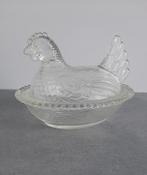 Vintage glazen kip schaal met deksel eieren vloot stolp, Ophalen of Verzenden