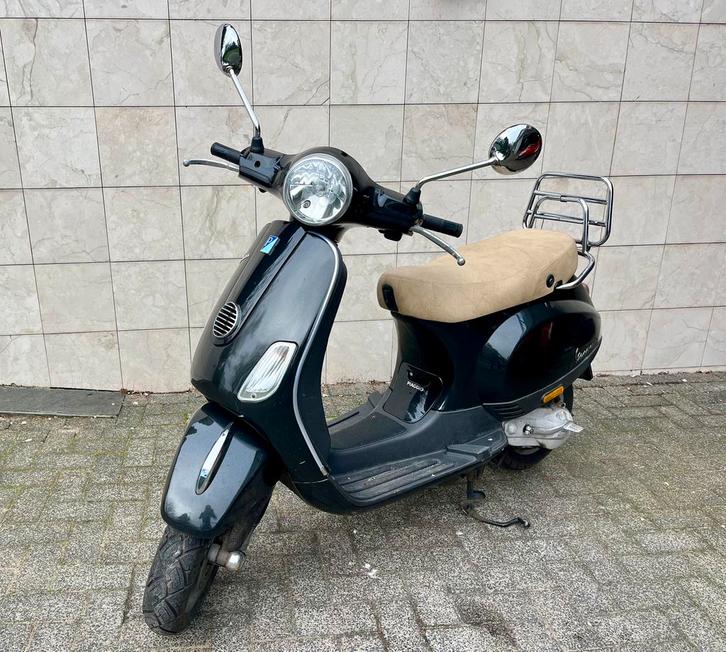 Vespa LX50 2T tweetakt scooter, Fietsen en Brommers, Snorfietsen en Snorscooters, Gebruikt, Vespa, Benzine, Ophalen