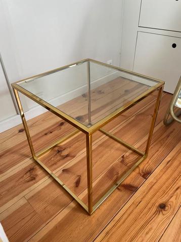 2x nachtkastje / bijzettafel goud