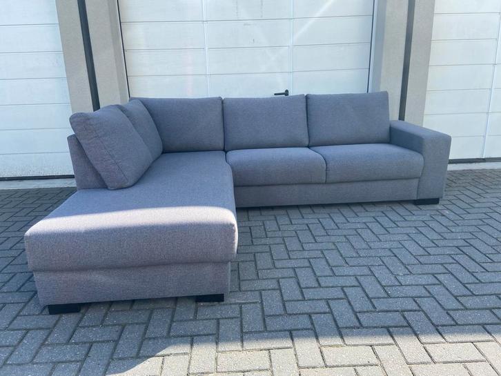 Luxe Grijze Hoekbank - Gratis Bezorging, Huis en Inrichting, Banken | Complete zithoeken, Zo goed als nieuw, Hout, Stof, Ophalen of Verzenden