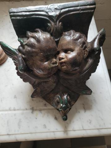 Vintage engelen console beschikbaar voor biedingen