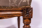 Louis XVI fauteuil, 1780, Antiek en Kunst, Antiek | Meubels | Stoelen en Banken, Ophalen