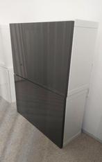 2 grijze Ikea BESTÅ wandkastjes, Ophalen, Met deur(en), Zo goed als nieuw, Minder dan 150 cm