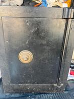 Zeldzame antieke kleine ( zeer zwaar ) kluis met sleutel, Antiek en Kunst, Curiosa en Brocante, Ophalen