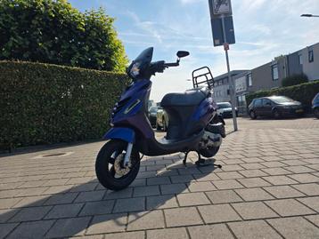 Piaggio Zip 45 2017 BMW PURPLE RS-1 1E EIG. 1800KM GARANTIE beschikbaar voor biedingen