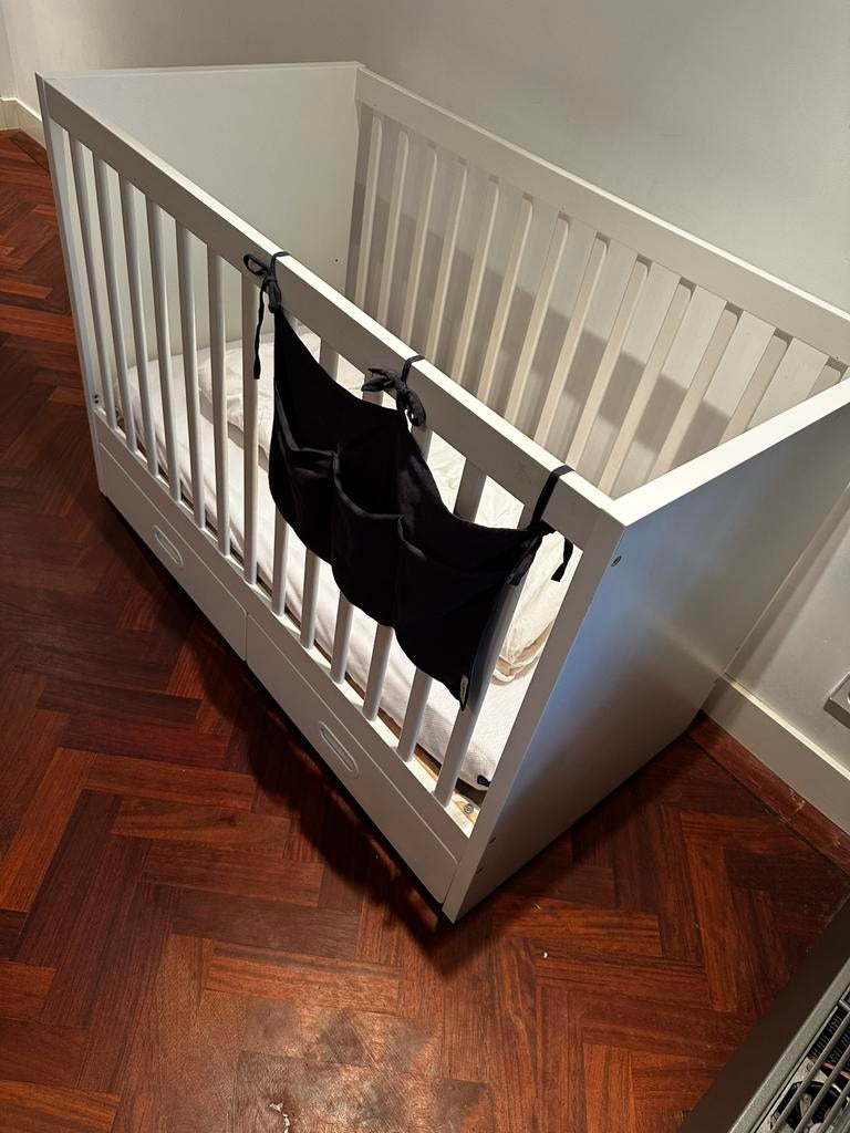 IKEA ledikant (verstelbaar), Kinderen en Baby's, Babywiegjes en Ledikanten, Zo goed als nieuw, Ledikant, Ophalen