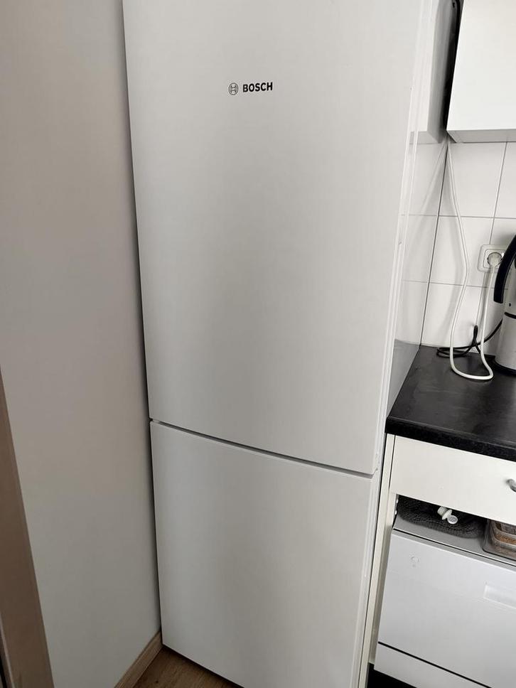 Bosch Koel-Vriescombinatie - 291L, Witgoed en Apparatuur, Koelkasten en IJskasten, Gebruikt, Met vriesvak, 200 liter of meer, 160 cm of meer
