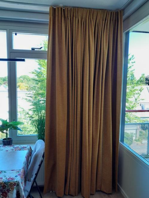zware velours gordijnen, okergeel, Huis en Inrichting, Stoffering | Gordijnen en Lamellen, Zo goed als nieuw, 200 cm of meer, 200 cm of meer