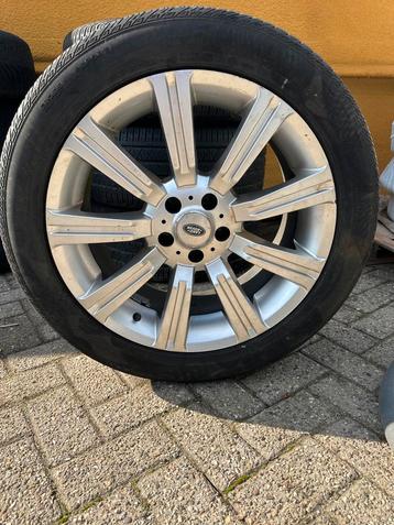 Land Rover Velgen met All-Season Banden - 19 inch beschikbaar voor biedingen