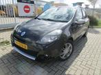 Renault Clio Estate 1.2 TCE 20th Anniversary, Panoramadak, Voorwielaandrijving, Euro 5, Gebruikt, 4 cilinders