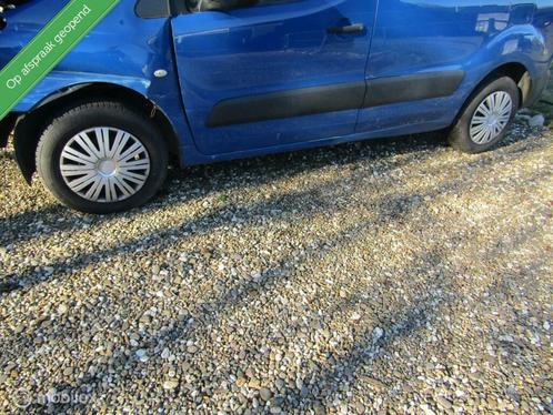 4 Stalen velgen + banden berlingo partner + alle onderdelen, Auto-onderdelen, Banden en Velgen, Velg(en), Gebruikt, Ophalen of Verzenden