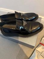 Prada Loafers Maat 40, Kleding | Dames, Schoenen, Ophalen of Verzenden, Zo goed als nieuw, Zwart