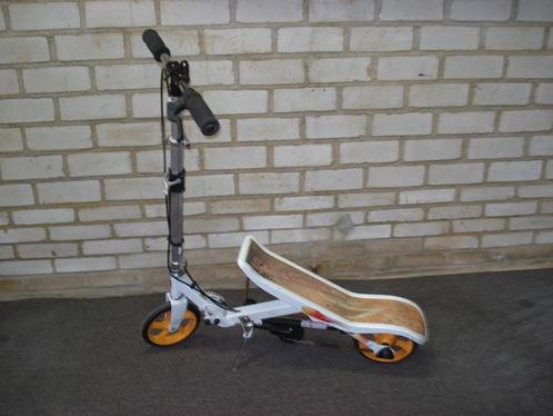 wip wap step Space Scooter  , rijd goed, Kinderen en Baby's, Speelgoed | Buiten | Voertuigen en Loopfietsen, Zo goed als nieuw
