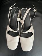 Hush Puppies crèmekleur pumps zomerschoenen lage hak maat 39, Schoenen met lage hakken, Overige kleuren, Ophalen of Verzenden