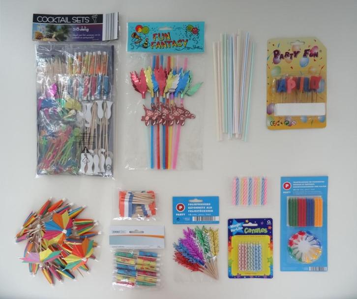 Prikkertjes, rietjes, taartkaarsjes, 318-delige cocktail set, Hobby en Vrije tijd, Feestartikelen, Nieuw, Ophalen of Verzenden