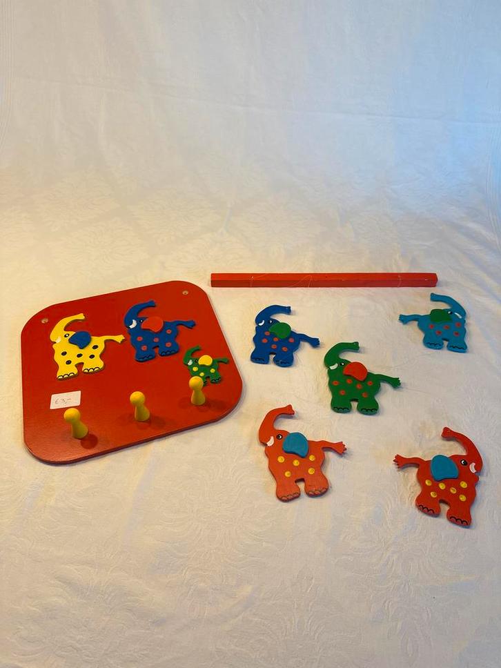 Houten Kapstok met Olifanten en bijpassende sierhanger, Kinderen en Baby's, Kinderkamer | Inrichting en Decoratie, Zo goed als nieuw