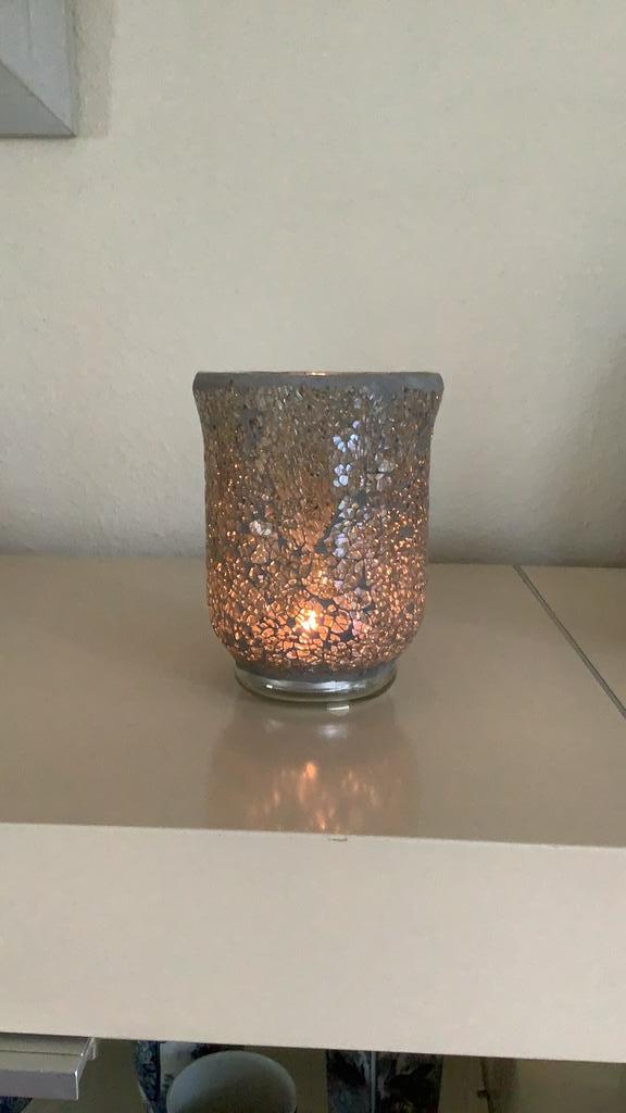 Feestelijk windlicht/kaarsenhouder, Huis en Inrichting, Woonaccessoires | Kandelaars en Kaarsen, Zo goed als nieuw, Minder dan 25 cm