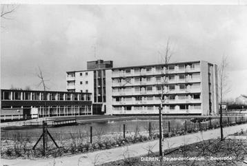 (701-041-045) Dieren Bejaardencentrum Beverode beschikbaar voor biedingen