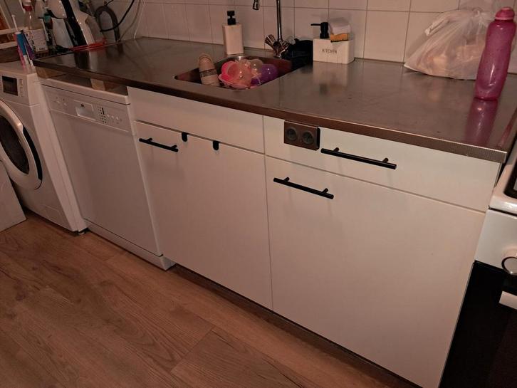 Keuken met rvs blad, Huis en Inrichting, Keuken | Complete keukens, Wit, Ophalen of Verzenden