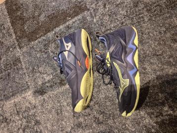 Mizuno wave momentum 3 beschikbaar voor biedingen