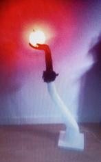 Kunst lamp arm, hand met appel, Ophalen