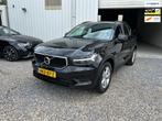 Volvo XC40 1.5 T2 Momentum Core Zwart Dealer Oh. BTW, Voorwielaandrijving, Stof, Gebruikt, Zwart