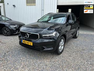 Volvo XC40 1.5 T2 Momentum Core Zwart Dealer Oh. BTW beschikbaar voor biedingen