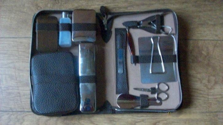 Leren reis etui, vintage, compleet, Antiek en Kunst, Curiosa en Brocante, Ophalen of Verzenden