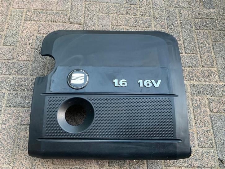 Motor afdekplaat + luchtfilter huis Seat Leon Toledo 1.6 16v, Auto-onderdelen, Motor en Toebehoren, Seat, Gebruikt, Ophalen of Verzenden