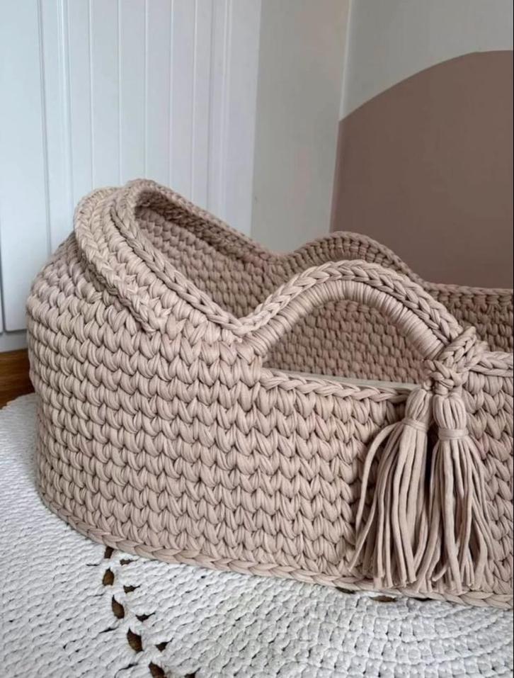 Beige Mozesmand + Standaard, Kinderen en Baby's, Babywiegjes en Ledikanten, Zo goed als nieuw, Wieg, Ophalen of Verzenden