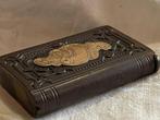 tondeldoosje buxushout met goud rookgerei in vorm boek, Antiek en Kunst, Antiek | Goud en Zilver, Ophalen of Verzenden, Goud