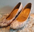 Manfield beige pump, Manfield, Ophalen of Verzenden, Zo goed als nieuw, Pumps