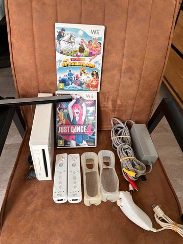 Nintendo Wii met controllers en spellen  beschikbaar voor biedingen