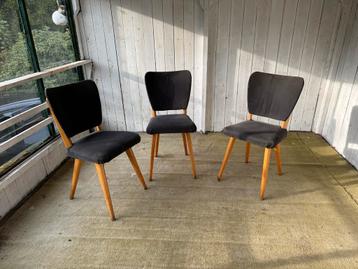 3 Nostalgische Stoelen - Bieden! beschikbaar voor biedingen