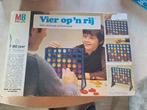 Spel 4 op een rij compleet, Hobby en Vrije tijd, Gezelschapsspellen | Bordspellen, Ophalen of Verzenden, Zo goed als nieuw