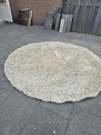 Hoogpolig zacht tapijt rond vloerkleed
200cm diameter, Ophalen, Zo goed als nieuw, Zwart, Rond