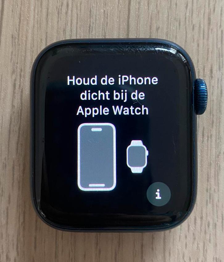 Apple Watch series 6, Sieraden, Tassen en Uiterlijk, Smartwatches, Gebruikt, iOS, Blauw, Ophalen of Verzenden