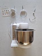 Bosch MUM48W1/05 met accesoires en recepten CD, 3 tot 4 liter, Ophalen of Verzenden, Zo goed als nieuw, 3 snelheden of meer