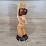 Houten sculptuur " Eva en de appel ", Antiek en Kunst, Ophalen of Verzenden