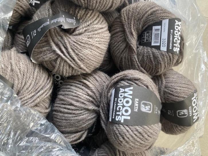 22 bollen Lang Yarns Wooladdicts Earth, taupe alpacagaren, Hobby en Vrije tijd, Breien en Haken, Nieuw, Breien of Haken, Wol of Garen