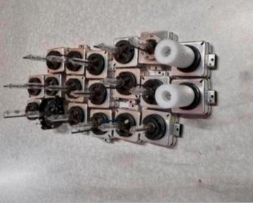 ORGINELE BI XENON LAMP BMW F30 E81 E87 E88 E90 E91 E92 E93  beschikbaar voor biedingen
