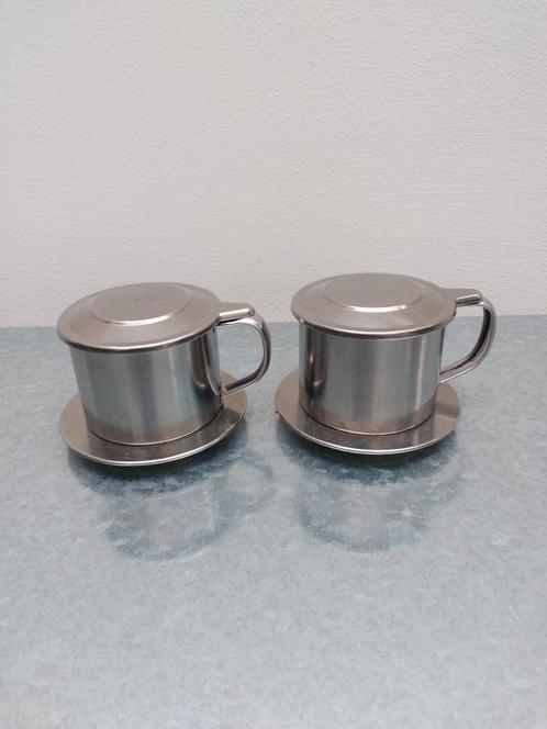 2 roestvrijstalen Vietnamese koffiefilters (Phin), Huis en Inrichting, Keuken | Servies, Zo goed als nieuw, Overige typen, Overige stijlen